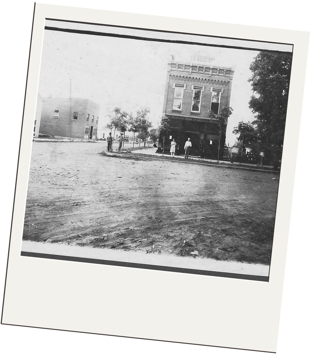 Exterior old image of The Peoples Bank.
